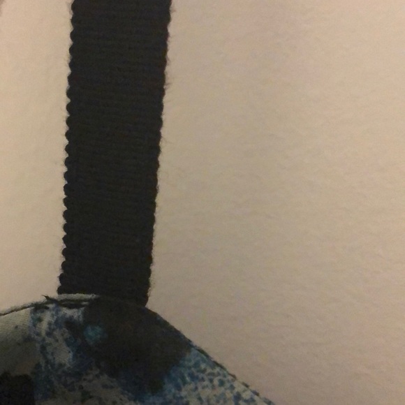 BB Dakota floral dress. - Picture 6 of 6